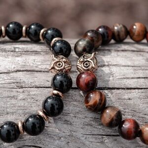 Onyx Stone Bracelet With Gold Owl Charm Detailed